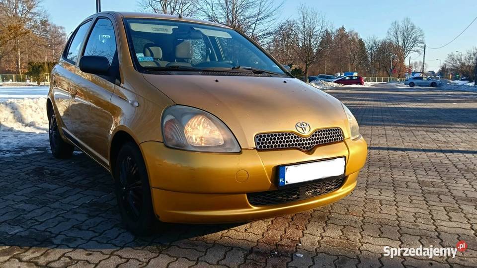 Yaris 4 drzwi klima welurowa tapicerka Tarnów sprzedam