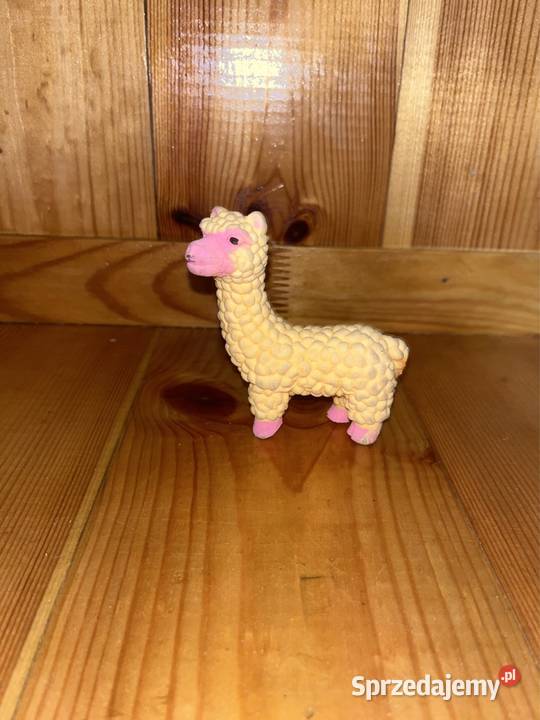 Lama figurka powiększająca się w wodzie