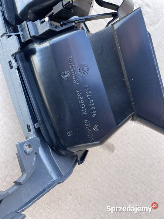 Ramka konsoli środkowej 9632609777 citroen c5 Wyposażenie wnętrza Szczecin