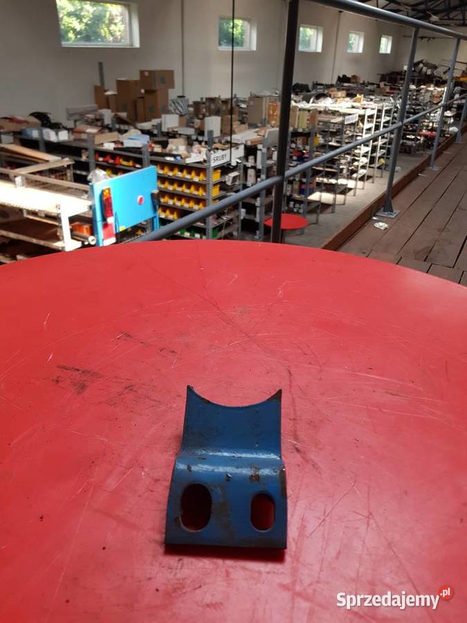0203963960 Zgarniacz tylny prawy Rozrzutnik T088 Do rozsiewaczy i rozrzutników Sulechów sprzedam