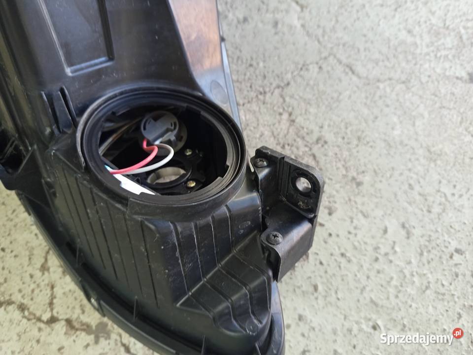 Reflektor lewy Hyundai i10 14 roku orginalny