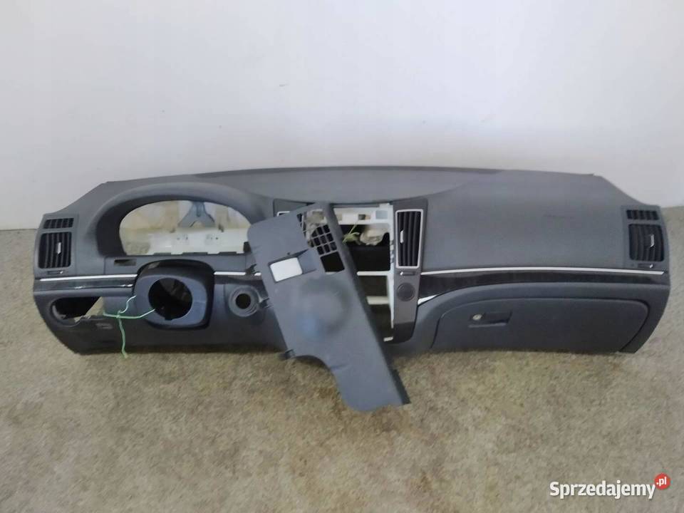 DESKA ROZDZIELCZA KOKPIT PULPIT AIRBAG EUROPA Rok produkcji 2010