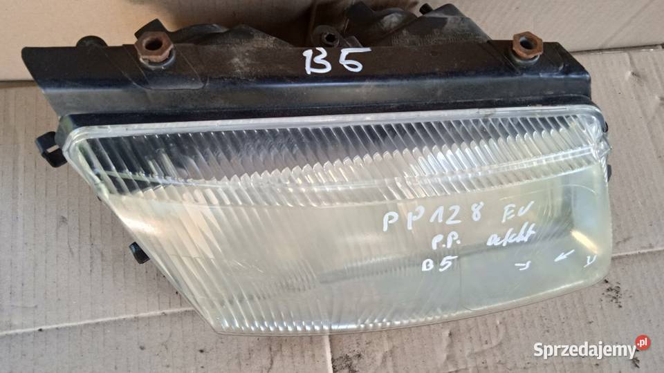 VW PASSAT B5 LAMPA PRZÓD PRAWA EU Lampy przednie wielkopolskie Zbierkowo