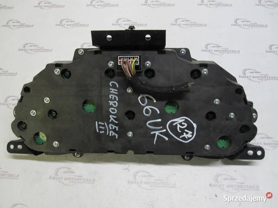 CHEROKEE KJ III 28 CRD 04r Licznik zegary