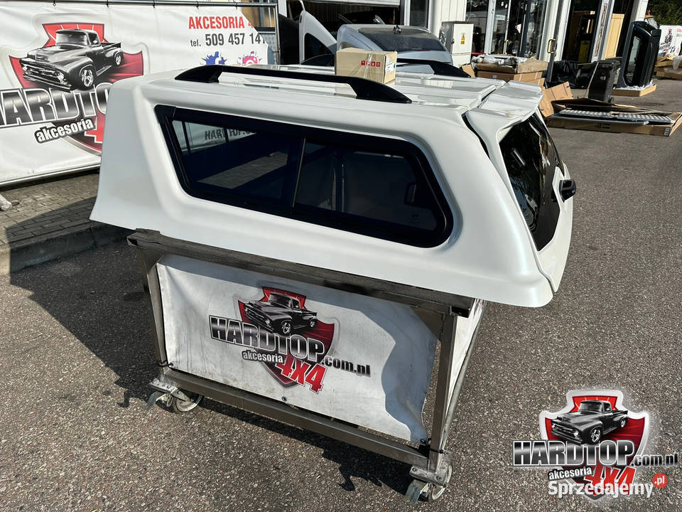 Zabudowa Toyota Hilux HARDTOP na pakę 2016 Szyby Pozostałe sprzedam