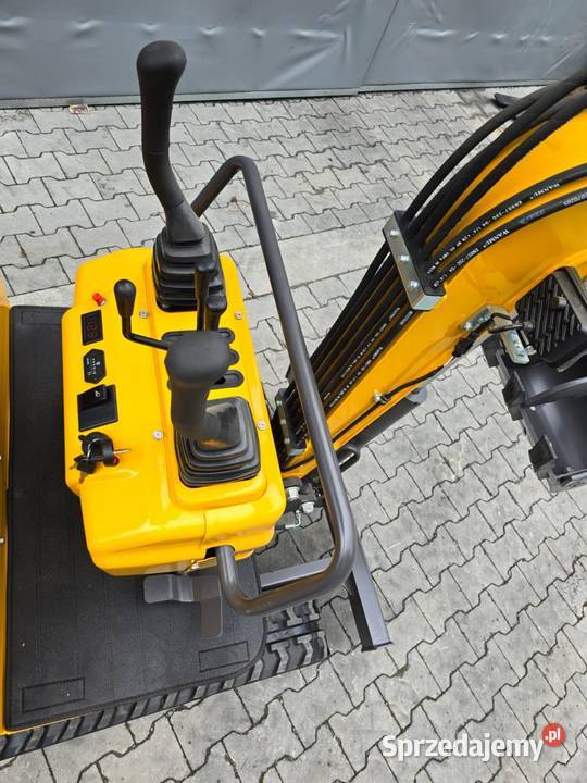 Nowa minikoparka Berger Kraus BK900A Rok produkcji 2025 Koparki sprzedam