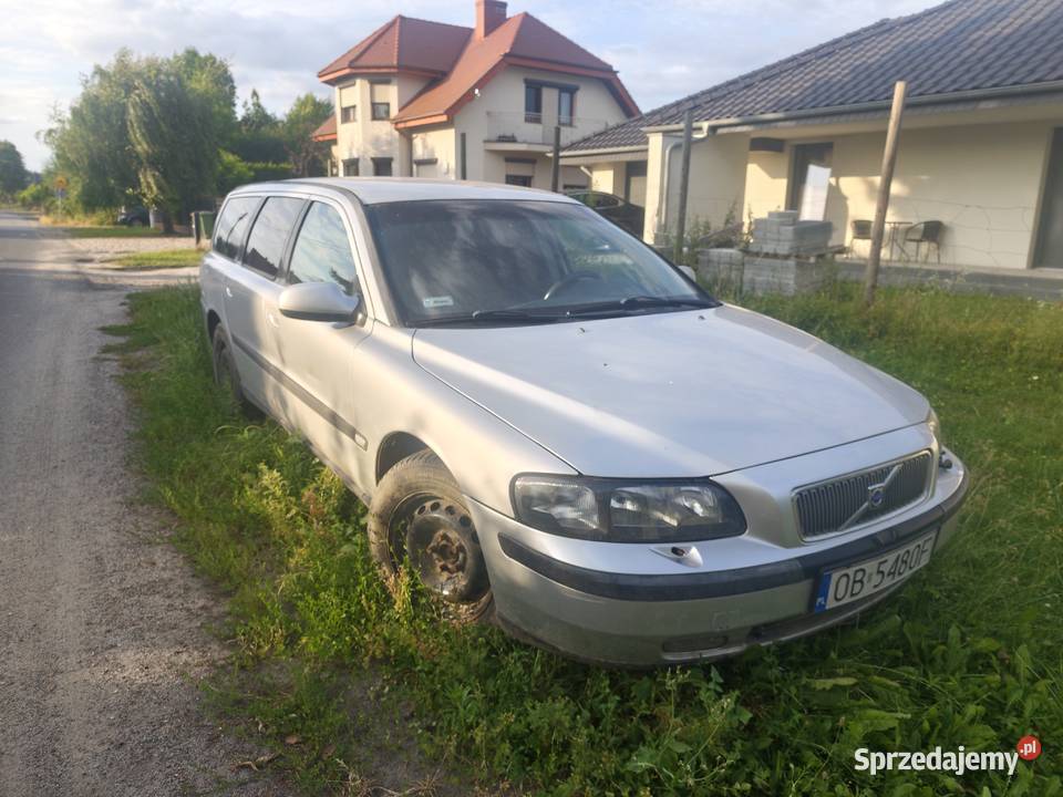 Volvo v70 24 2001 uszkodzone Żłobizna sprzedam