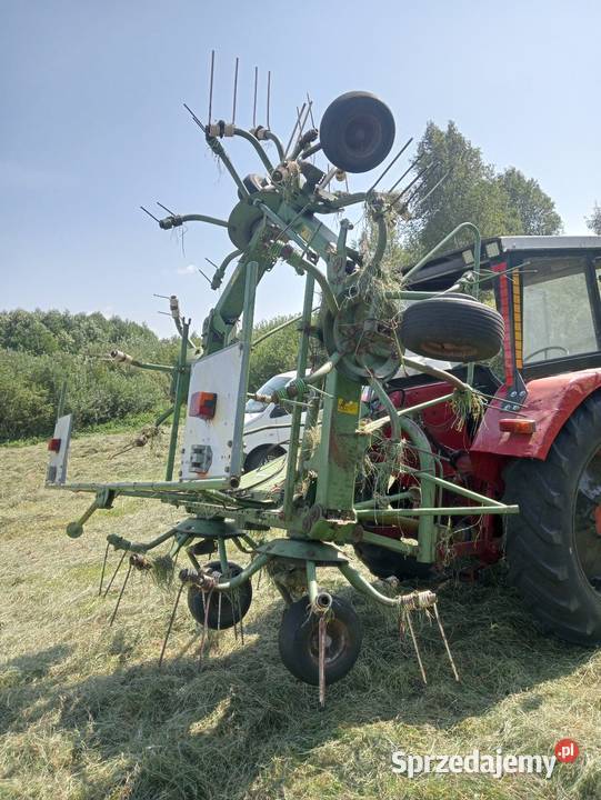 Przewracarke do siana Zgrabiarki i przetrząsacze wielkopolskie Szamoty