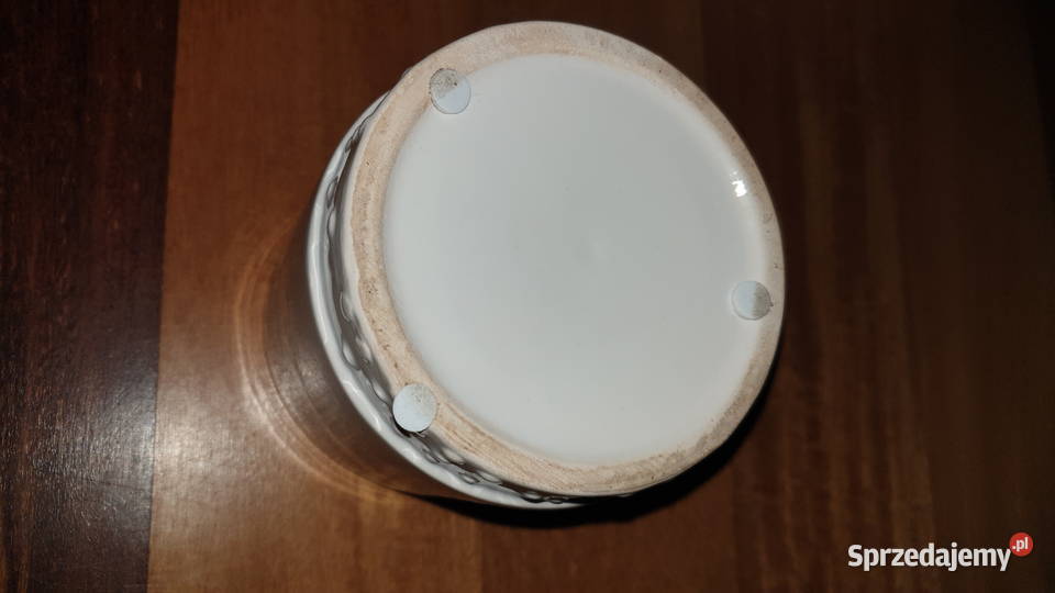 Osłonka doniczka ceramiczna biała z sercem z Warszawa