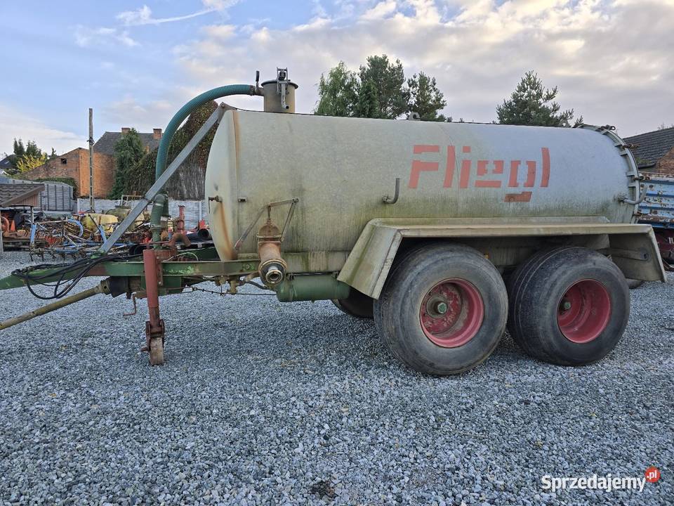 Beczka asenizqcyjna beczkowóz FLIEGL 8000 l nieuszkodzony Bolesławiec