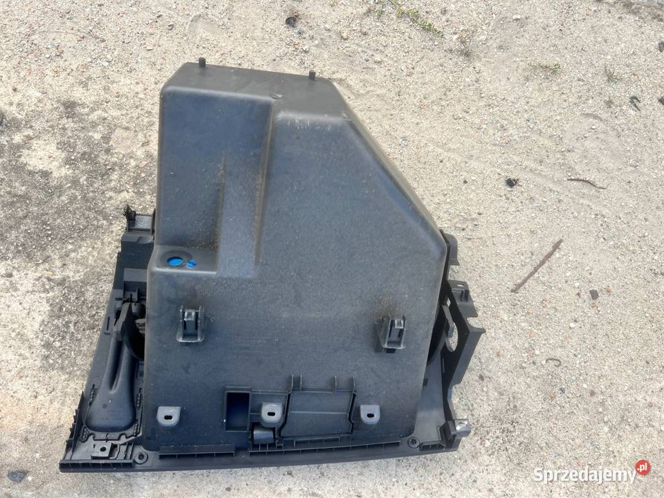 Schowek Renualt Megane II osobowe wielkopolskie Ostrzeszów sprzedam