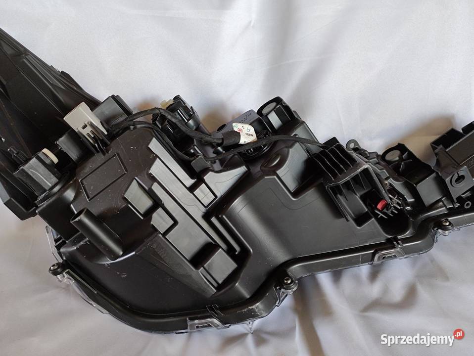 LAMPA FULL LED LEWY PRZÓD COROLLA E210 sprzedam