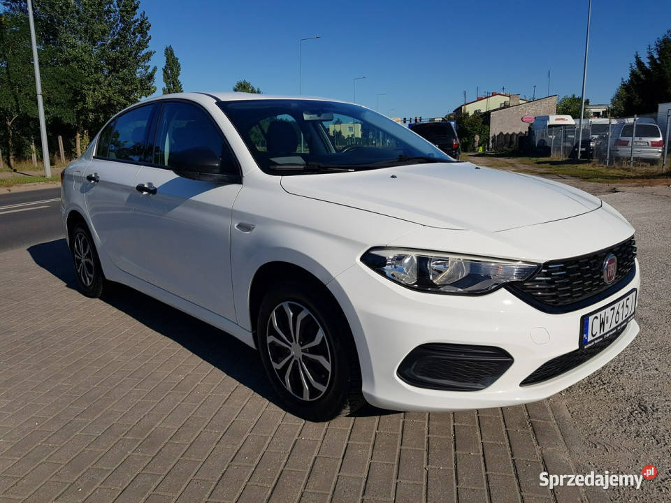 Fiat Tipo 14 Benzyna Sedan Klima Zarejestrowany gniazdo AUX sprzedam