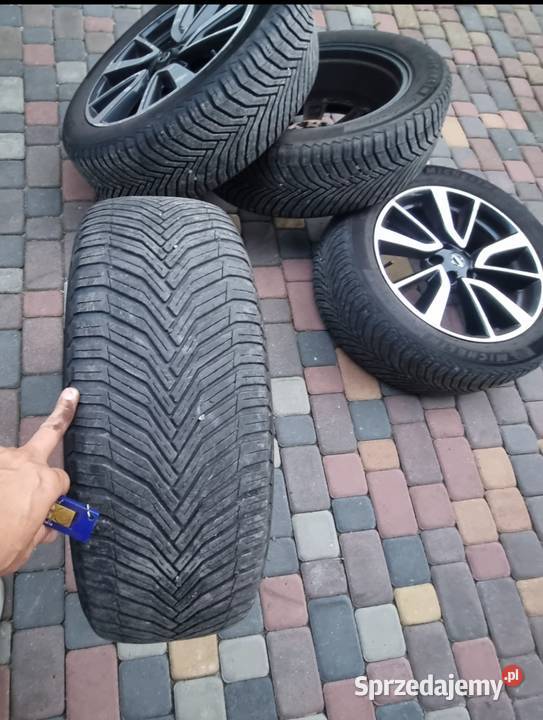 Alufelgi 19 cal z oponami zimowymi i Michelin Trzebiatów