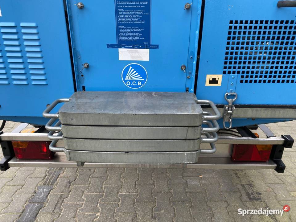 Żuraw Ciesielski dźwig dekarski Bocker AHK 25800 Rok produkcji 2009 Kościan