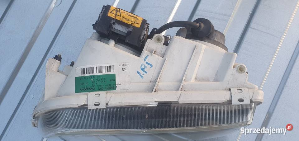 VOLVO S40 V40 20012004 REFLEKTOR LEWY WYSYŁKA Lampy przednie Pobiedziska