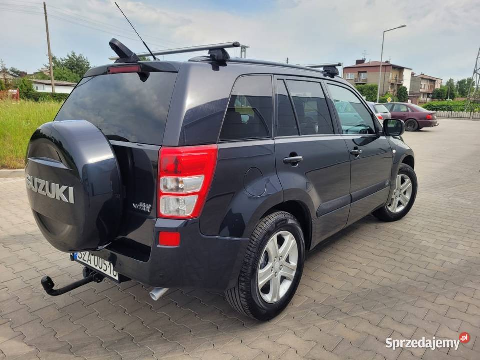 Stan perfekcyjnyjeden właściciel 8 lat czarny Grand Vitara