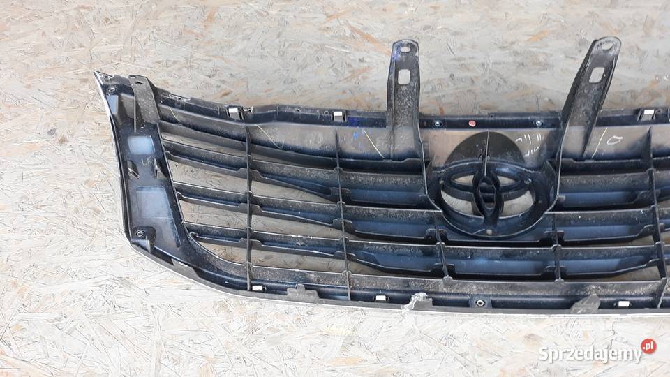 TOYOTA HILUX VII LIFT 1215 GRILL ATRAPA osobowe wielkopolskie Zatom Stary