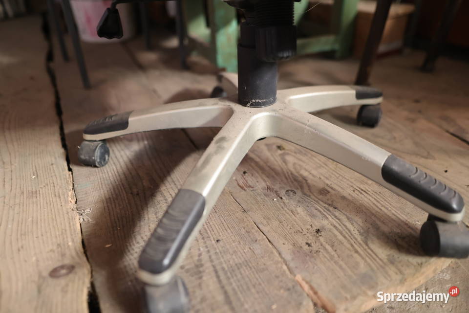 Fotel obrotowy skórzany do naprawy Stąporków