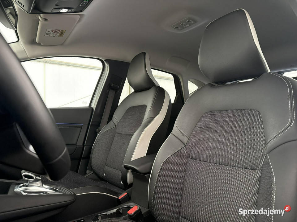 Renault Captur 13 TCe EDC FAP140 Techno Salon Warszawa