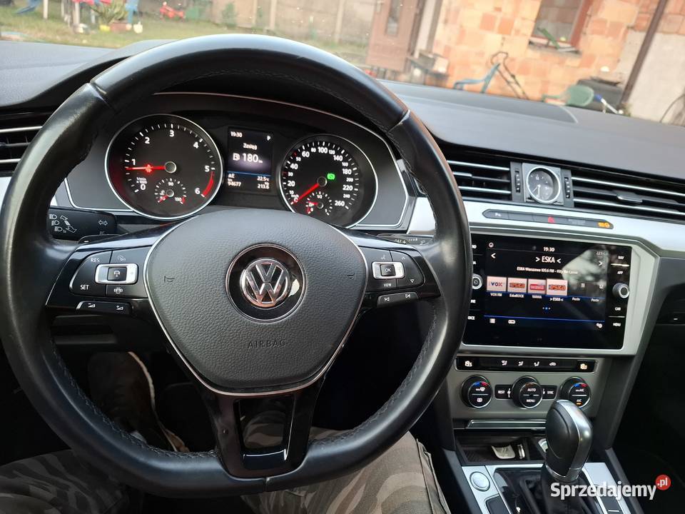 Passat B8 20 TDI 150 MP3 Izabelin C sprzedam