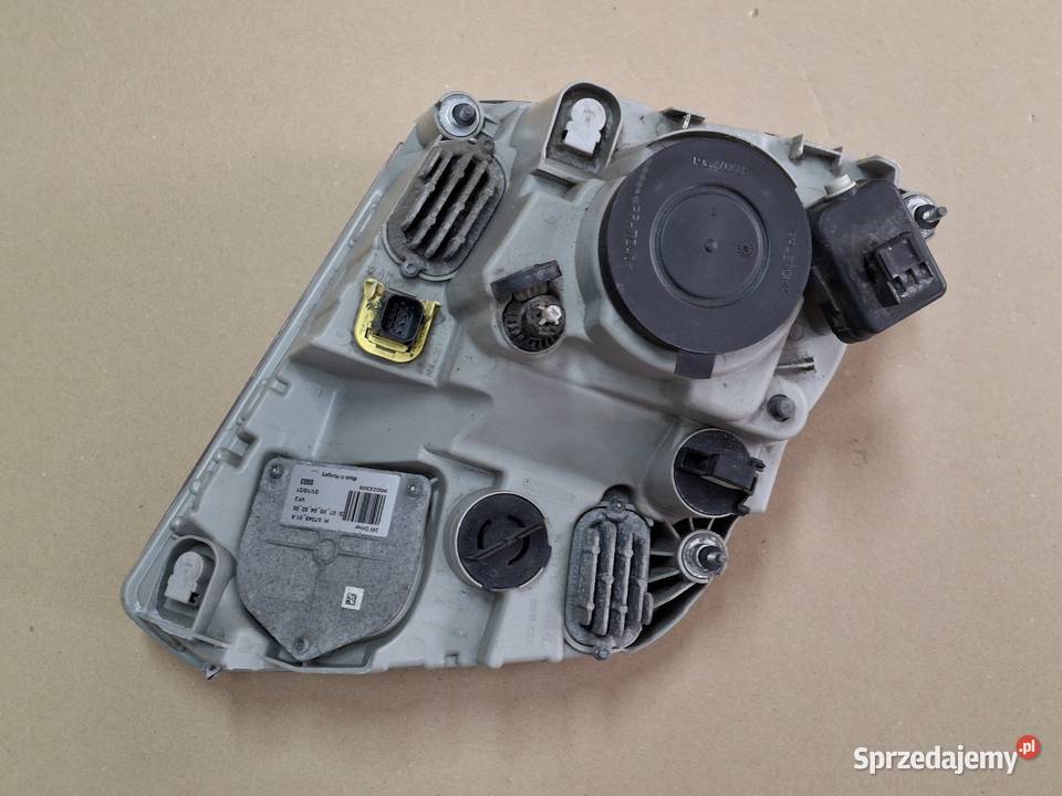 VOLVO FL EURO 6 FE REFLEKTOR PRAWY ORYGINAŁ LED Bieleń