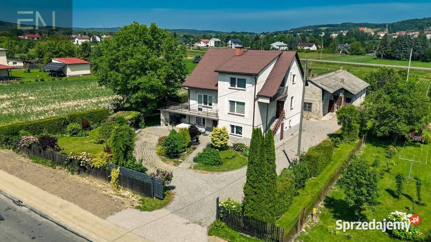 Dom 150m2 Strzyżów 1800m2