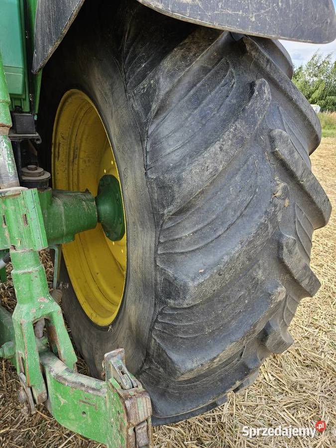 Opona 208 r38 520 85 r 38 65 bieżnika