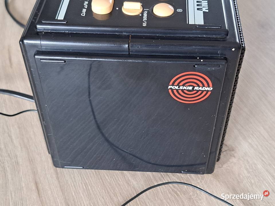 Stare Radio ZRK R102 Czarne tzw Kostka z czasów Radom