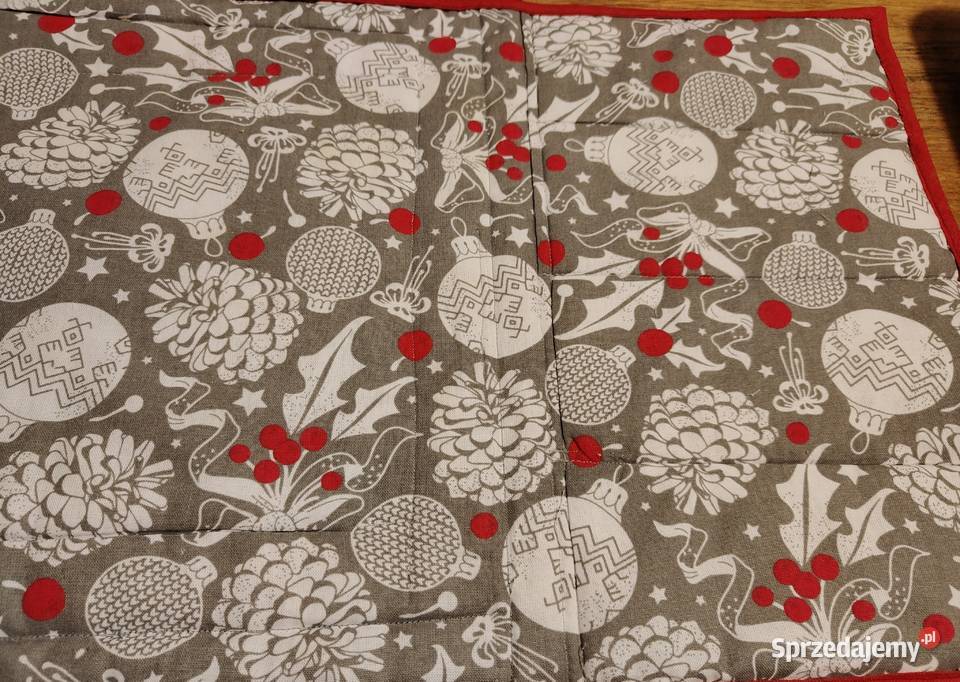 Podkładka pod talerz patchwork haftowany Mikołaj Kraków