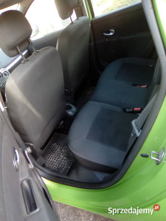 Krajowe RENAULT Clio III Kombi 2011 r 15 DCI 88 zielony