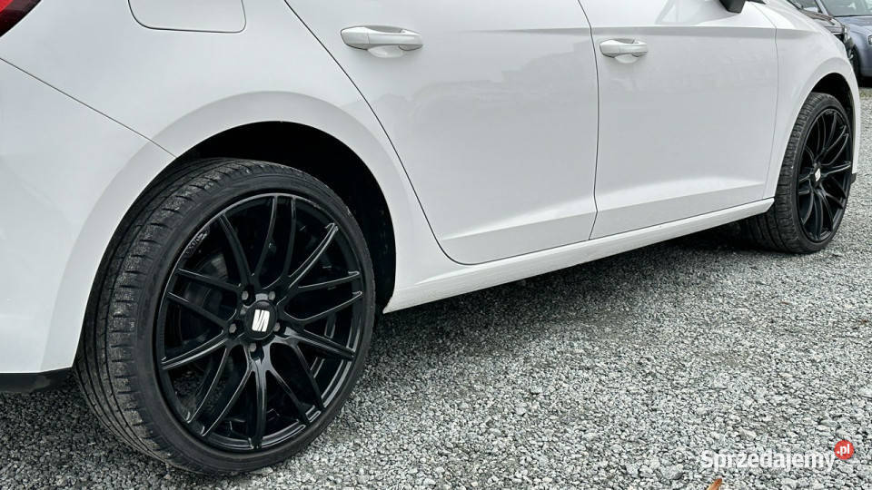 Seat Leon Benzyna Zarejestrowany Ubezpieczony nawigacja Elbląg