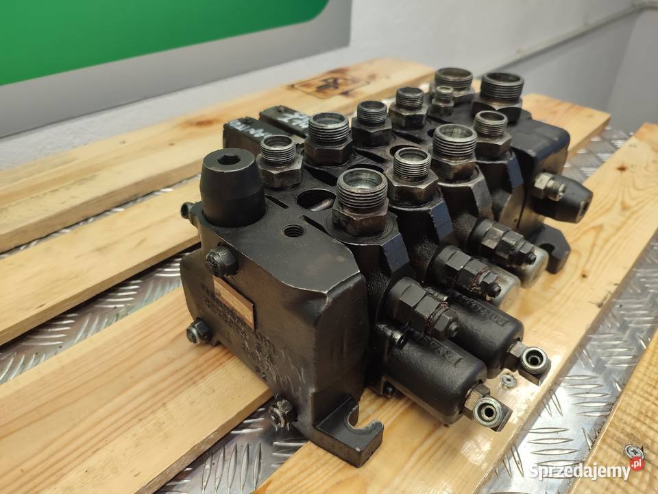 Rozdzielacz hydrauliczny Manitou MLT 845 Rexroth Wilkowo