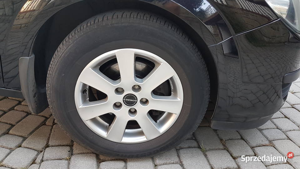 Opel Astra H nieuszkodzony