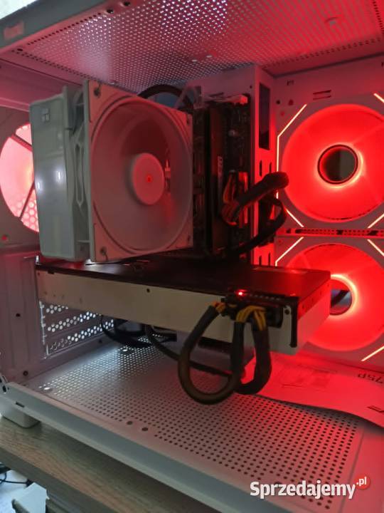 Gamingowy PC Vega 64 Ryzen 5 2600X 16GB RAM WIN Markuszowa