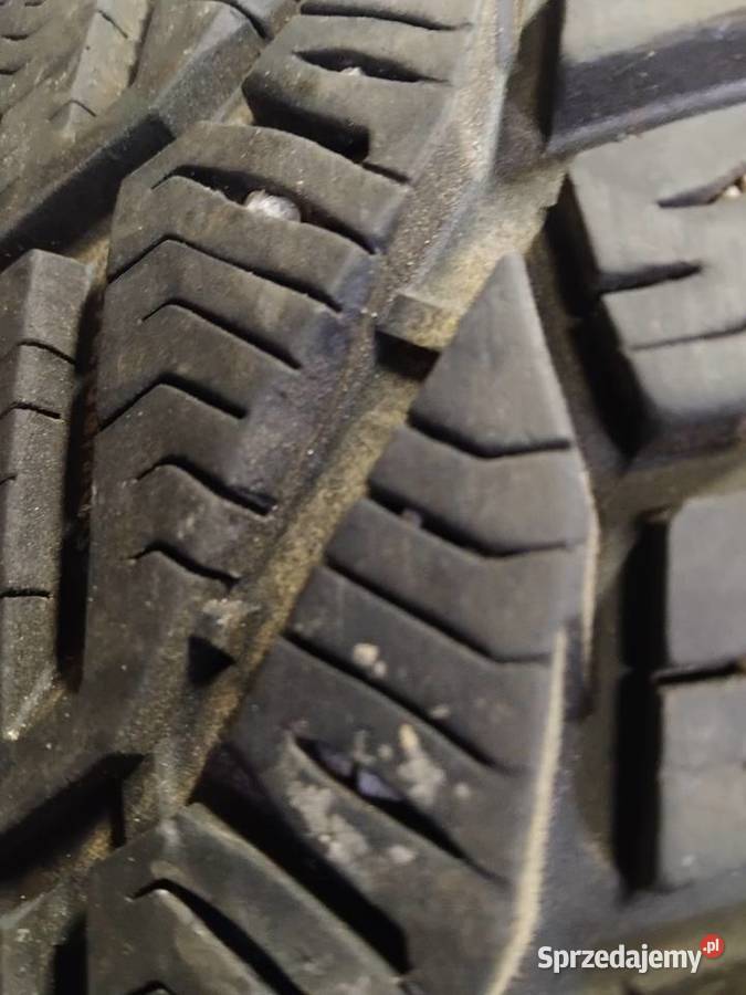 Opony zimowe kormoran 22560R17 Opony i felgi małopolskie Ptaszkowa sprzedam
