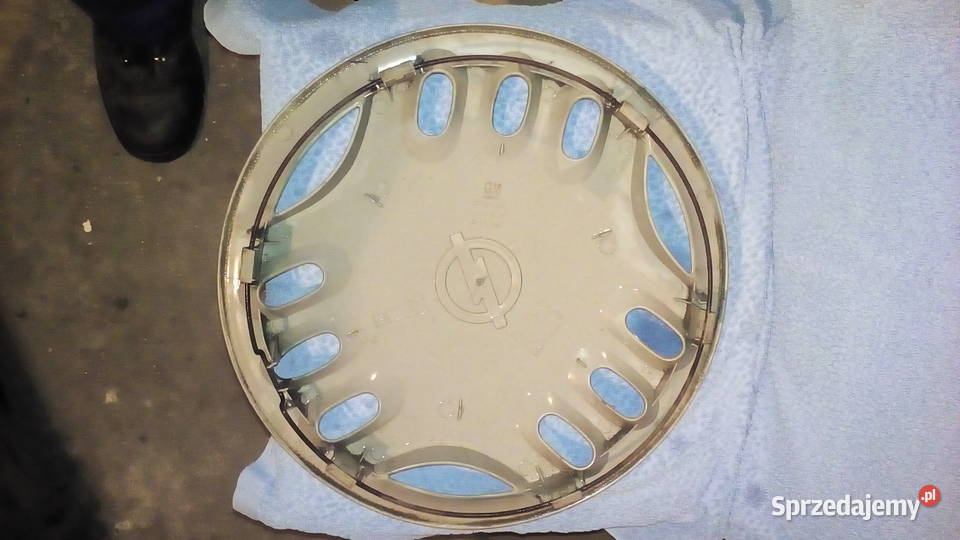 Oryginalne kołpaki na koła do Opla Astry F Snopków sprzedam