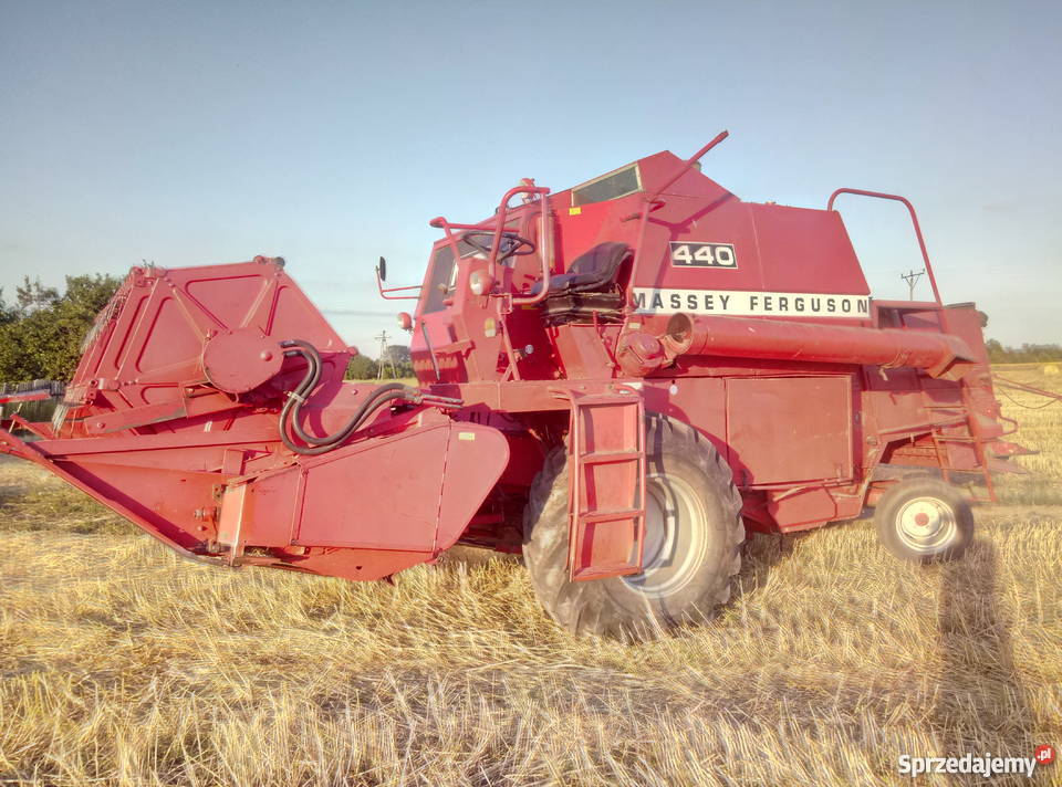 Kombajn Massey Ferguson 440 super stan
