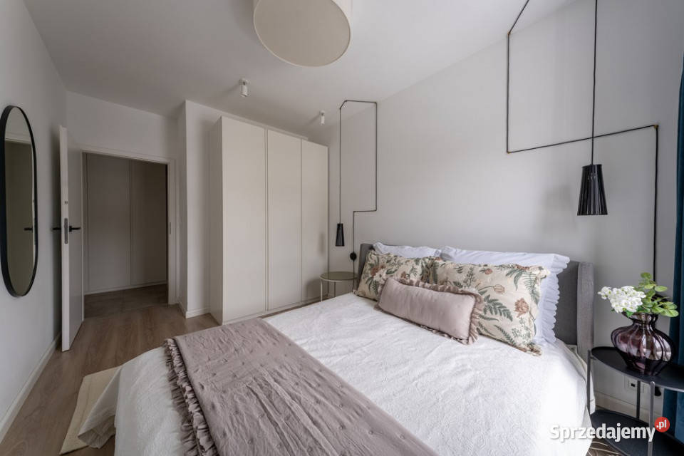 Apartamentowiec umeblowane okna na skwer 2 pok Warszawa