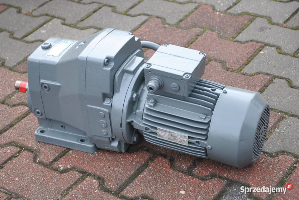 Motoreduktor dwubiegowy 14519kw z regulacją Kargowa
