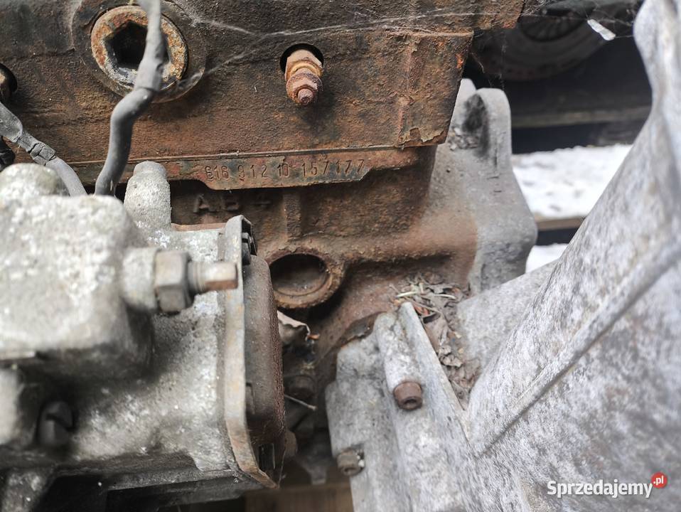 Mercedes W123 silnik 24 diesel na części głowica Silniki kompletne Skarżysko-Kamienna