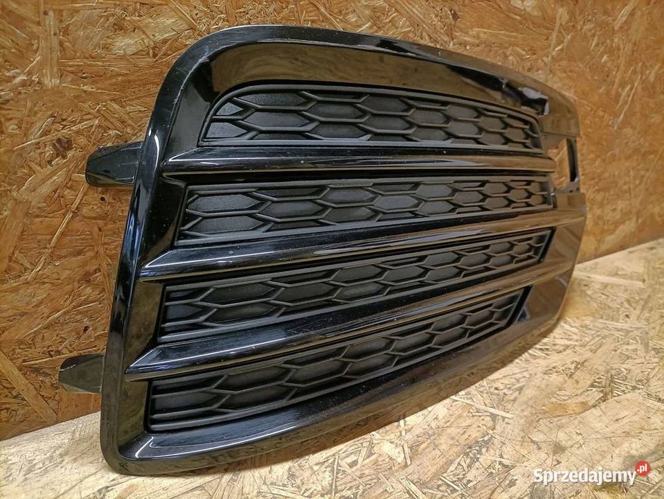 AUDI Q3 FL SLINE LIFT KRATKA ZDERZAKA PRAWY Pleszew sprzedam