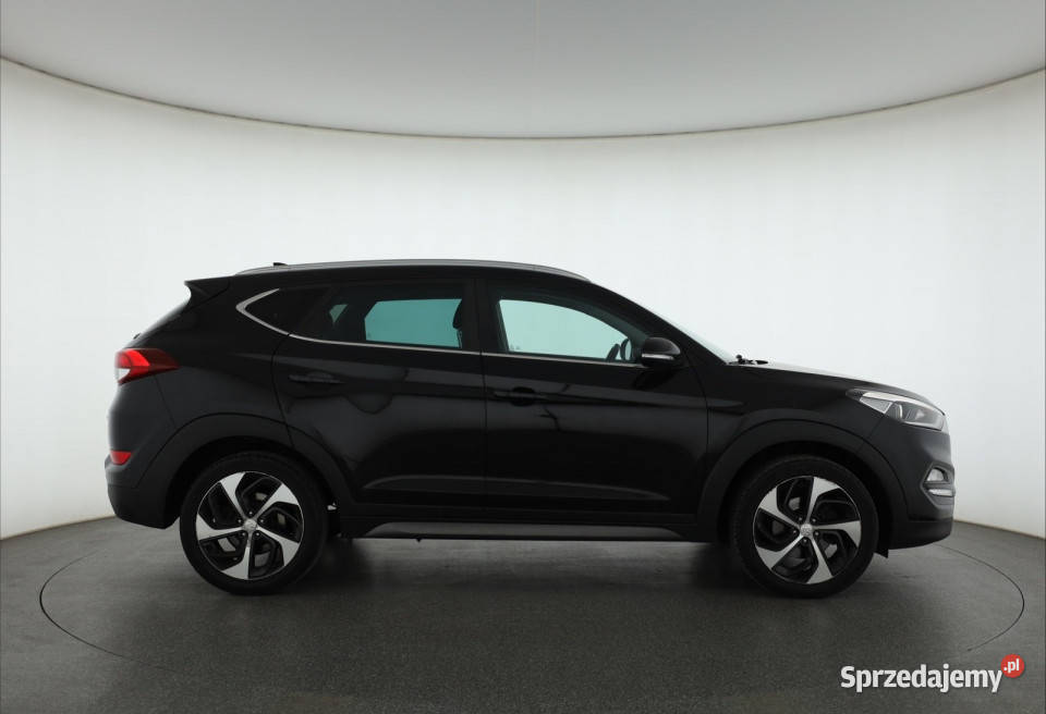 Hyundai Tucson 17 CRDi Rok produkcji 2016 sprzedam
