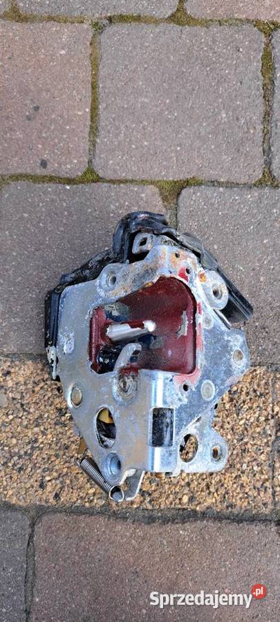 Zamek drzwi lewy przód Mercedes W123 Centralne zamki Luzino sprzedam