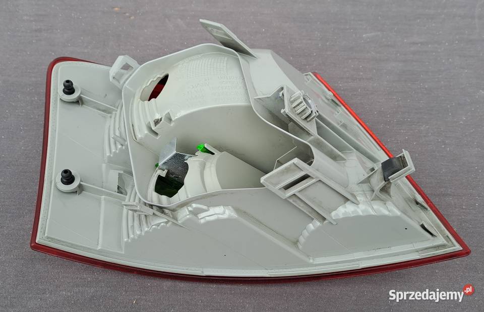 8E9945096E lampa tylna prawa Audi A4 B7 Avant dolnośląskie Mielęcin