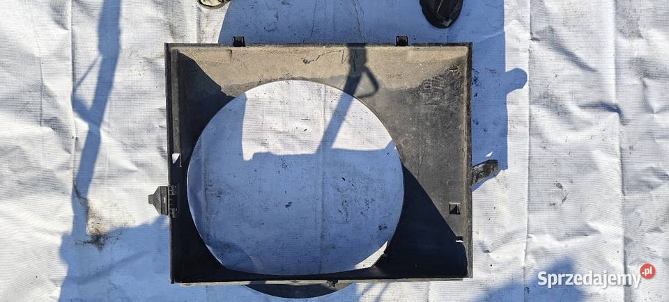 BMW 7 E65 E66 obudowa wentylatora osłona Siechnice sprzedam