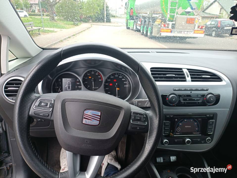 SEAT Leon dynamiczny i oszczędny bogate