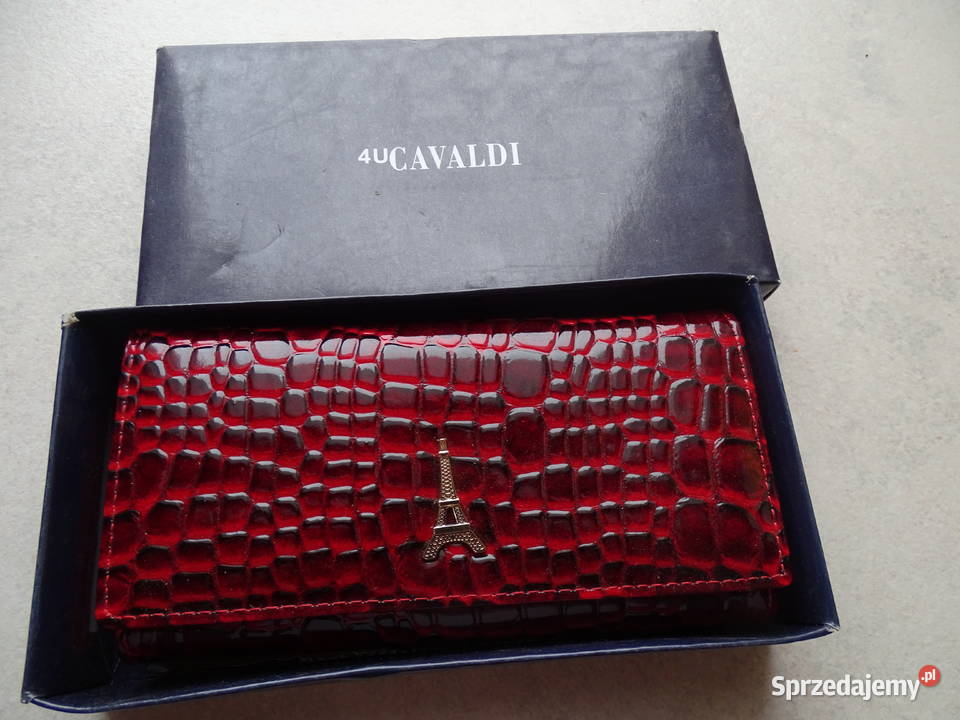 Duży portfel lakierowany z tworzywa firmy