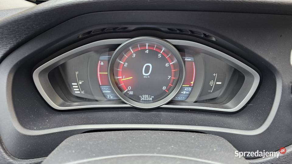 Volvo V40 16 T3 150 Lift 2012r Kamera 2 kpl kół autoalarm Zarszyn sprzedam