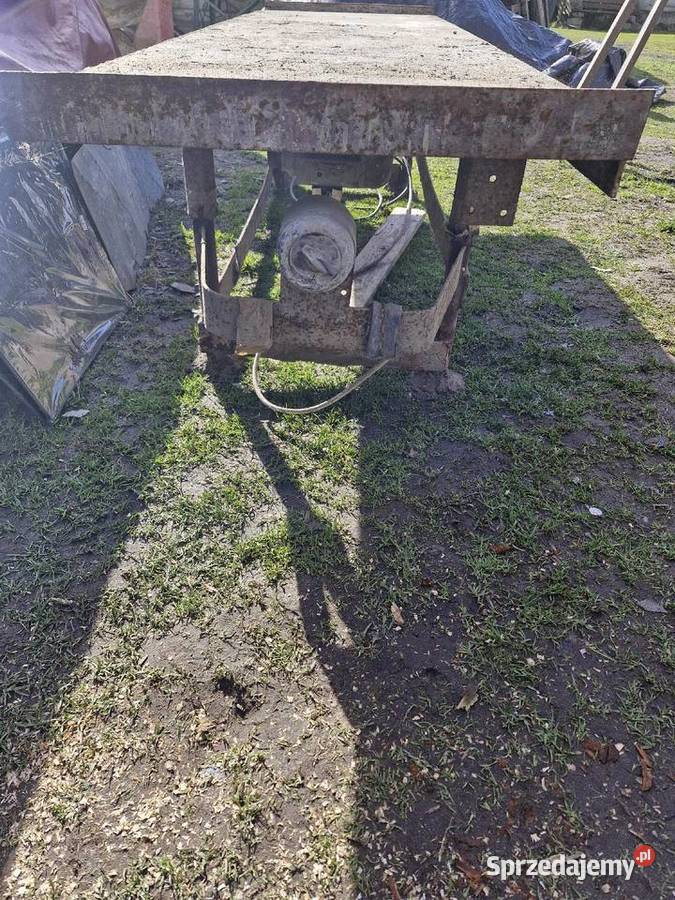 Stół wibracyjny do płotów i słupków